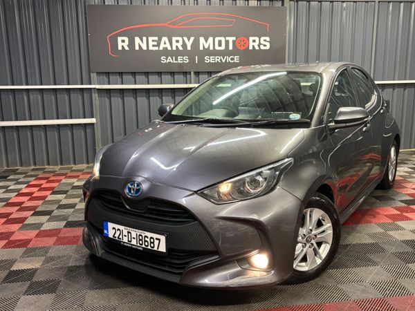Toyota Yaris Hatchback, Petrol Hybrid, 2022, Grey