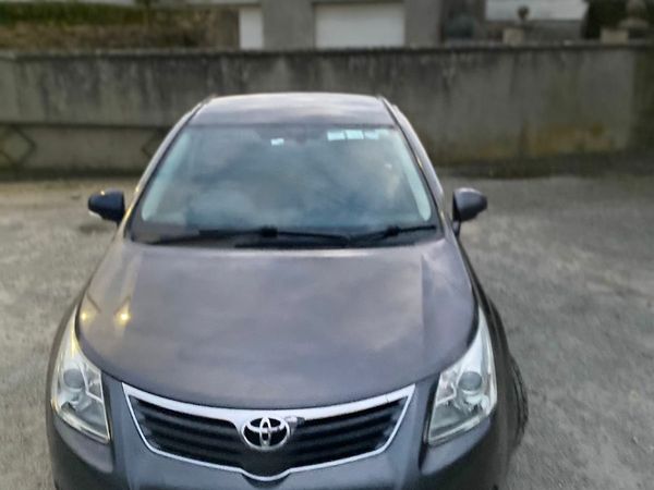 Toyota Avensis Saloon, Diesel, 2009, Grey