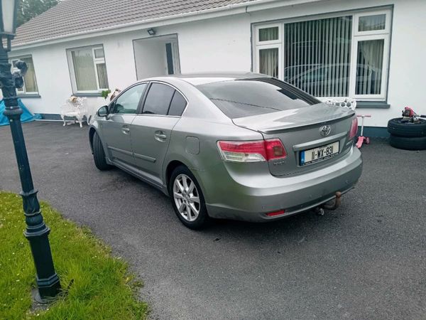 Toyota Avensis Saloon, Diesel, 2011, Grey
