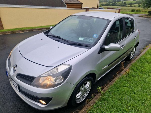 Renault Clio Hatchback, Ethanol Petrol, 2009, Silver