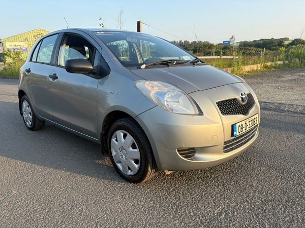 Toyota Yaris Hatchback, Petrol, 2008, Silver