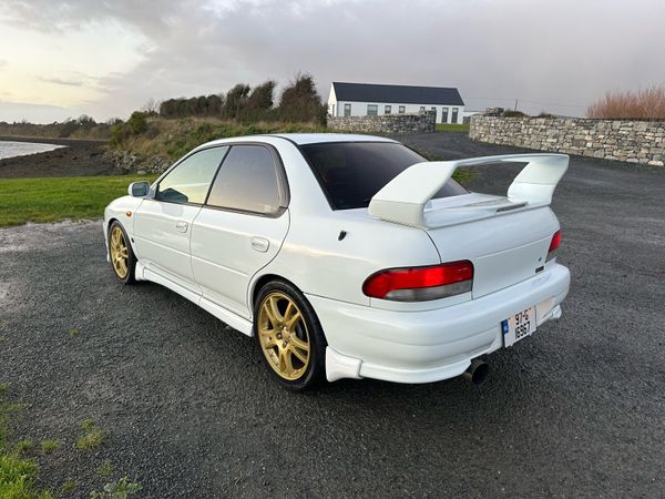 Subaru Impreza Saloon, Petrol, 1997, White