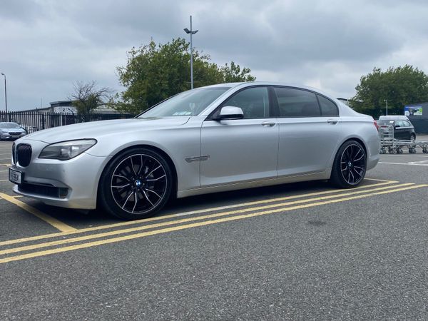 BMW 7-Series Saloon, Diesel, 2011, Silver