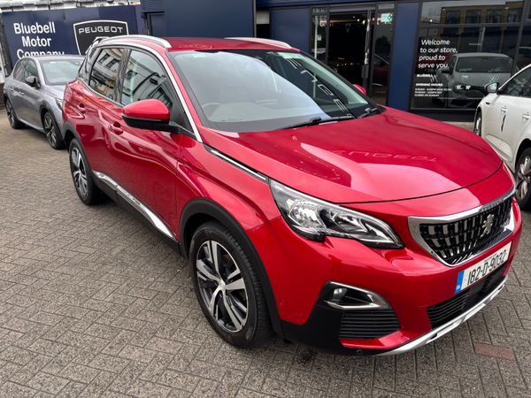 Peugeot 3008 MPV, Petrol, 2018, Red