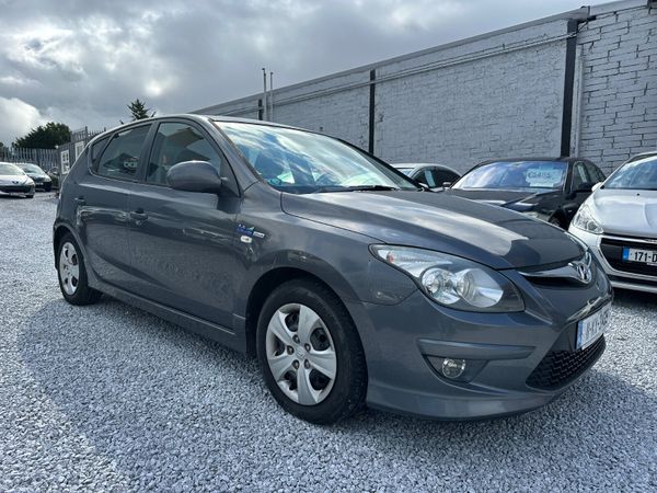Hyundai i30 Hatchback, Diesel, 2011, Grey