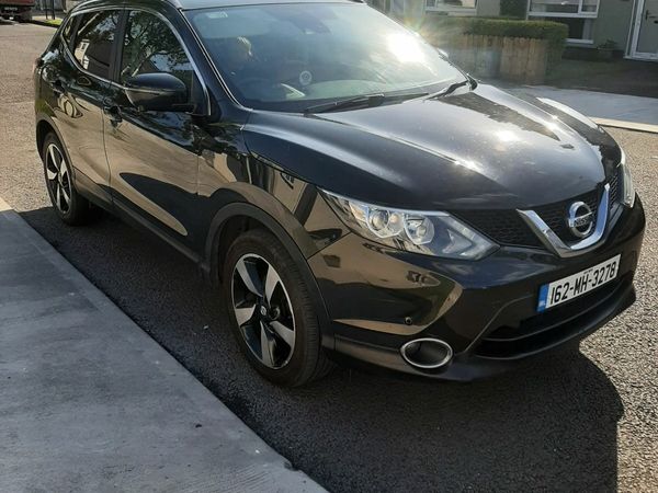 Nissan Qashqai Hatchback, Diesel, 2016, Black