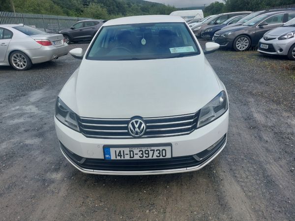 Volkswagen Passat Saloon, Diesel, 2014, White
