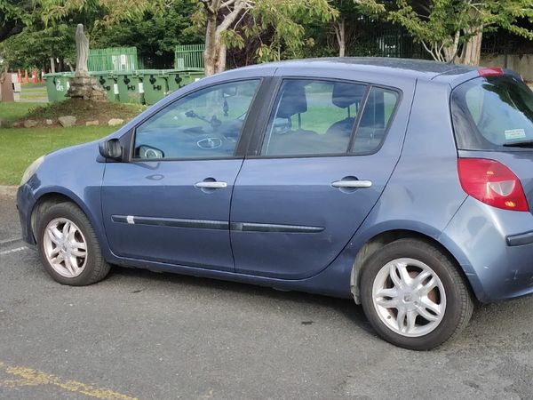 Renault Clio Hatchback, Petrol, 2006, Blue