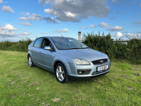 Ford Focus Hatchback, Petrol, 2007, Blue