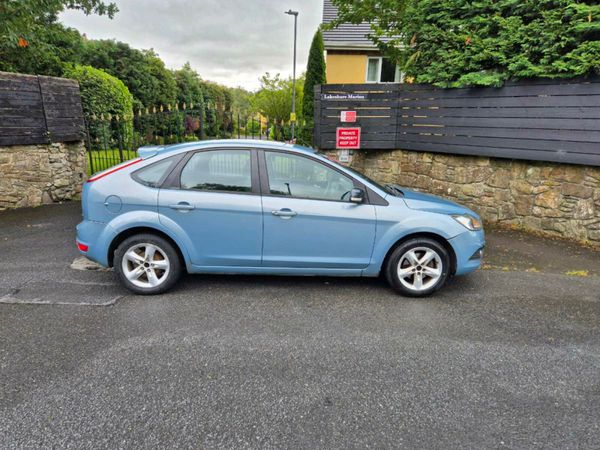 Ford Focus Hatchback, Petrol, 2008, Grey