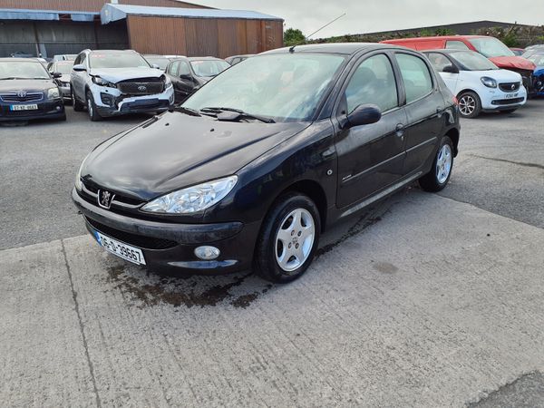 Peugeot 206 Hatchback, Petrol, 2006, Black