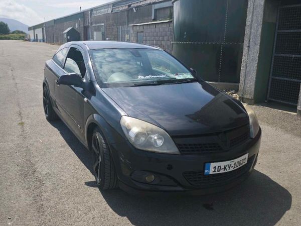 Vauxhall Astra Hatchback, Diesel, 2010, Black