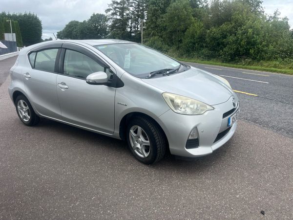 Toyota Aqua Hatchback, Petrol Hybrid, 2012, Silver