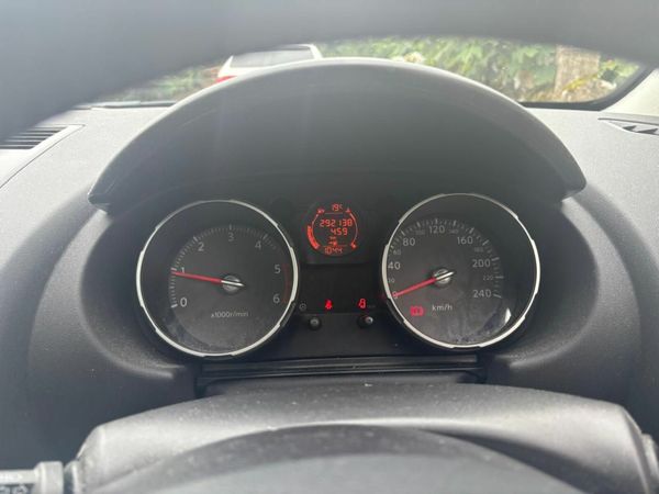 Nissan Qashqai+2 Hatchback, Diesel, 2010, Brown
