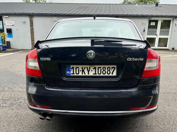 Skoda Octavia Hatchback, Diesel, 2010, Black