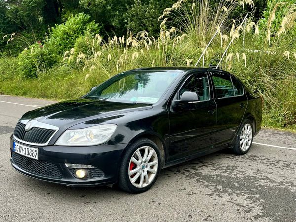 Skoda Octavia Hatchback, Diesel, 2010, Black