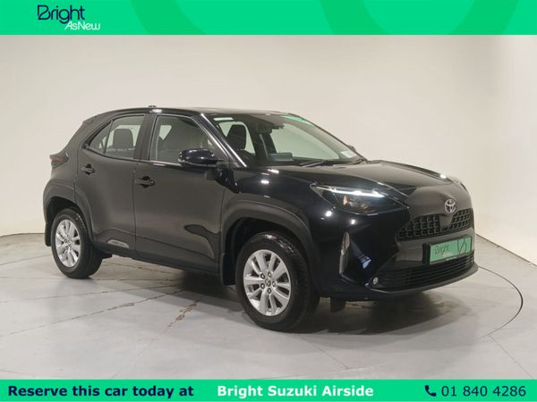 Toyota Yaris SUV, Petrol Hybrid, 2022, Black