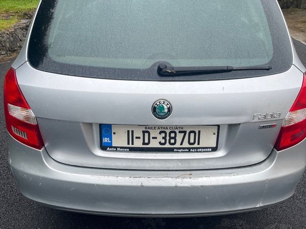 Skoda Fabia Estate/Jeep, Petrol, 2011, Silver