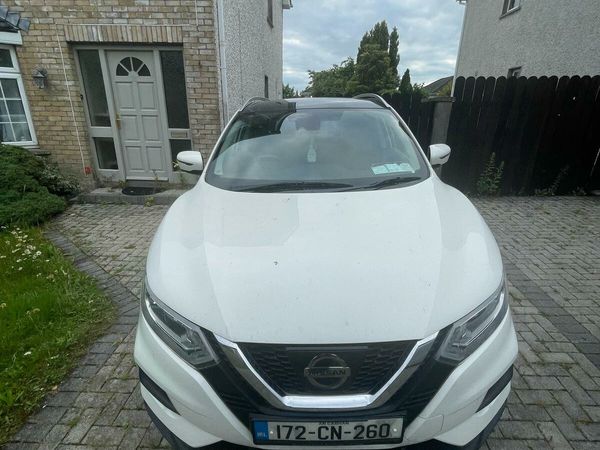 Nissan Qashqai SUV, Diesel, 2017, White