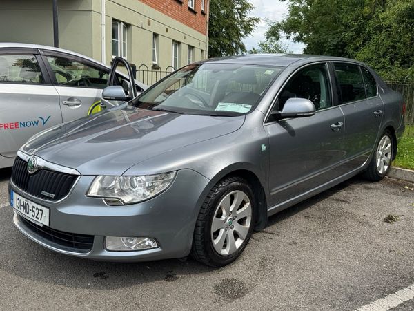 Skoda Superb Saloon, Diesel, 2013, Grey
