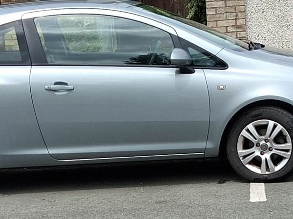 Opel Corsa Hatchback, Diesel, 2012, Silver