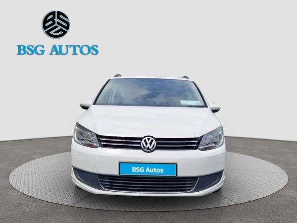 Volkswagen Touran MPV, Petrol, 2013, White