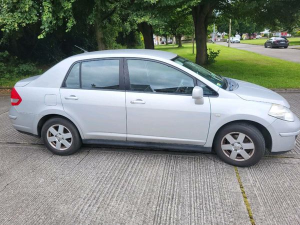 Nissan Tiida Saloon, Petrol, 2007, Silver