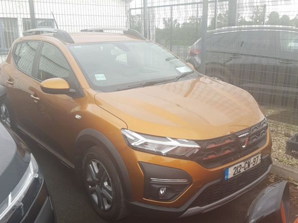 Dacia Sandero Stepway Hatchback, Petrol, 2021, Orange