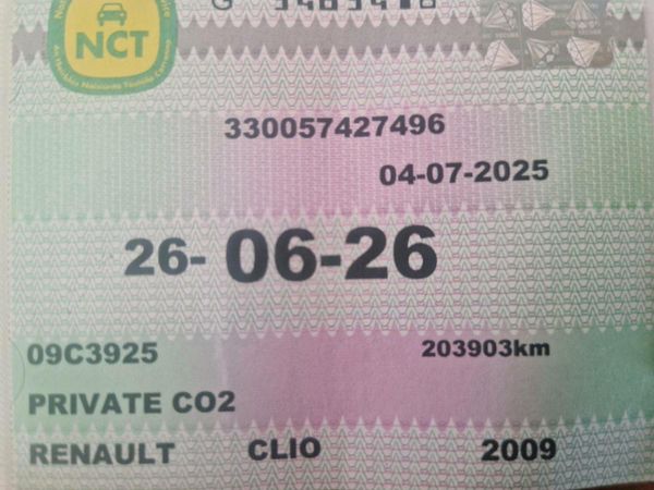 Renault Clio Hatchback, Ethanol Petrol, 2009, Silver