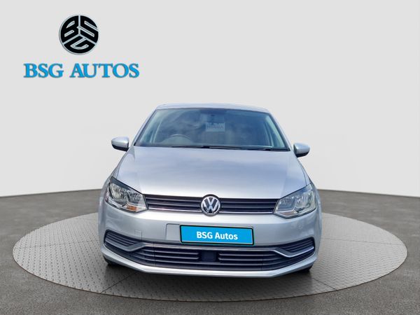 Volkswagen Polo Hatchback, Petrol, 2015, Silver