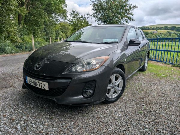 Mazda Mazda3 Hatchback, Diesel, 2013, Grey