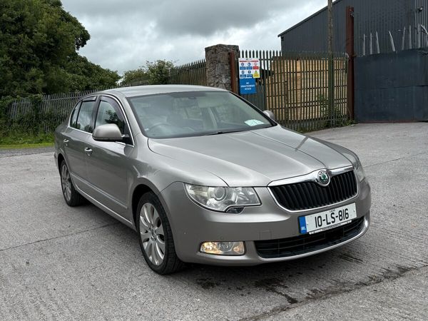Skoda Superb Saloon, Diesel, 2010, Beige