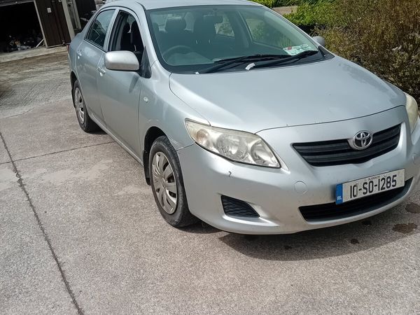 Toyota Corolla Saloon, Diesel, 2010, Silver