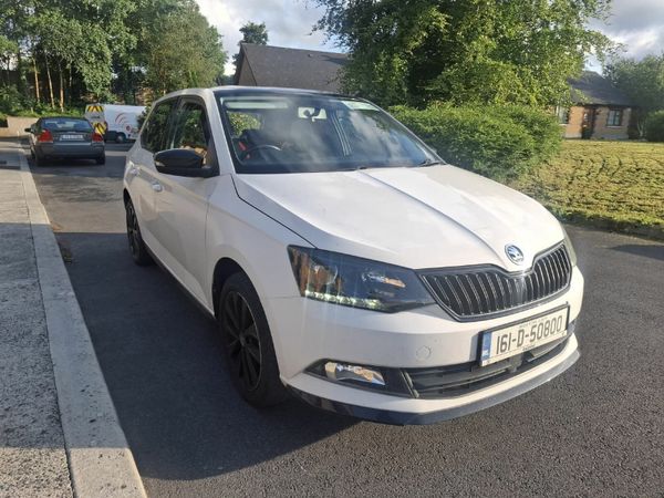 Skoda Fabia Hatchback, Petrol, 2016, White