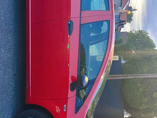 Fiat Punto Hatchback, Petrol, 2007, Red