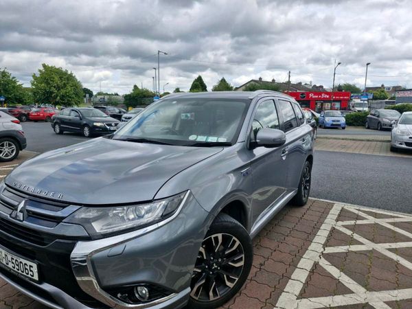 Mitsubishi Outlander SUV, Petrol Plug-in Hybrid, 2016, Grey