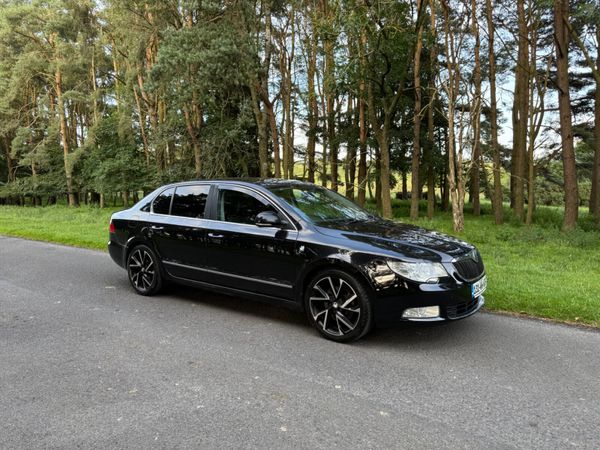 Skoda Superb Saloon, Diesel, 2013, Black