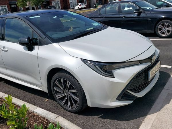 Toyota Corolla Hatchback, Petrol Hybrid, 2022, White
