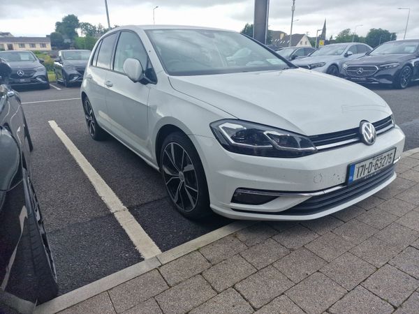 Volkswagen Golf Hatchback, Petrol, 2017, White