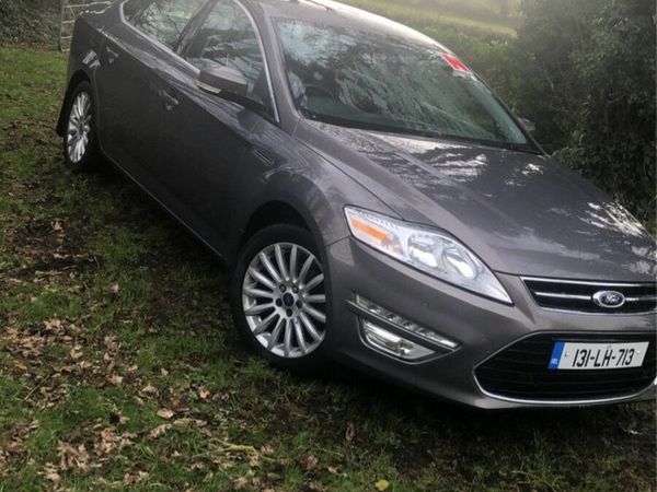 Ford Mondeo Saloon, Diesel, 2013, Brown