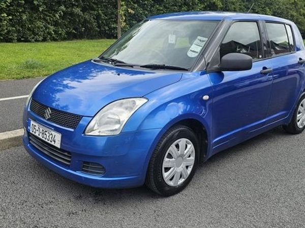 Suzuki Swift Hatchback, Petrol, 2005, Blue