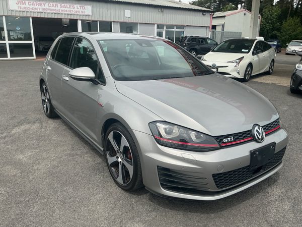 Volkswagen Golf Hatchback, Petrol, 2015, Grey