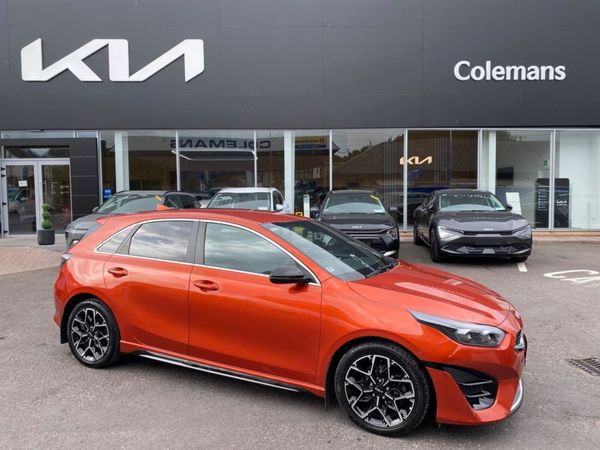 Kia Ceed Hatchback, Diesel Hybrid, 2022, Orange
