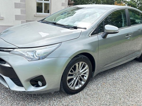 Toyota Avensis Saloon, Diesel, 2015, Grey