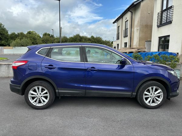 Nissan Qashqai Hatchback, Petrol, 2015, Blue