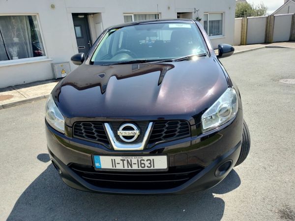 Nissan Qashqai Hatchback, Petrol, 2011, Purple