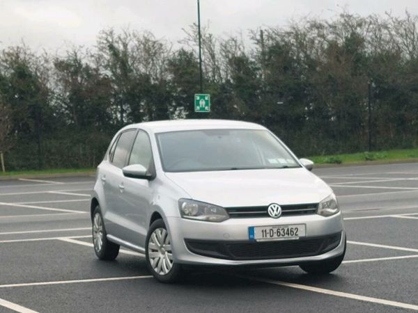 Volkswagen Polo Hatchback, Petrol, 2011, Silver