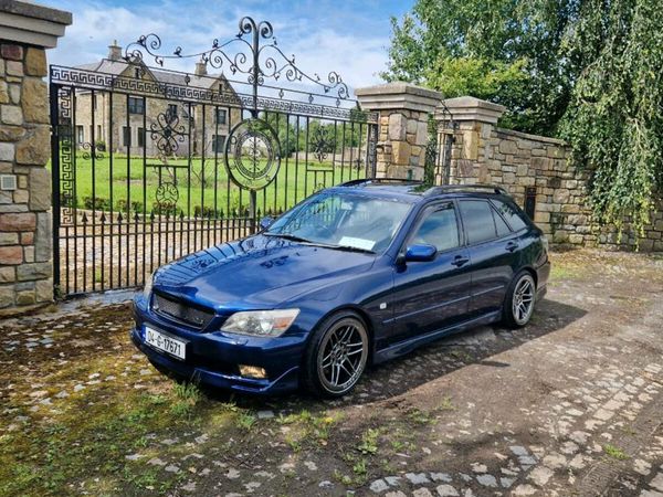 Lexus IS Saloon, Petrol, 2004, Blue