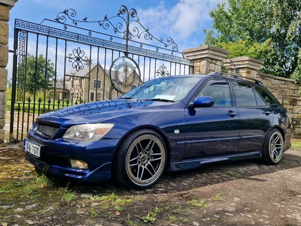 Lexus IS Saloon, Petrol, 2004, Blue