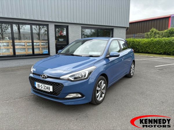 Hyundai i20 Hatchback, Petrol, 2016, Blue